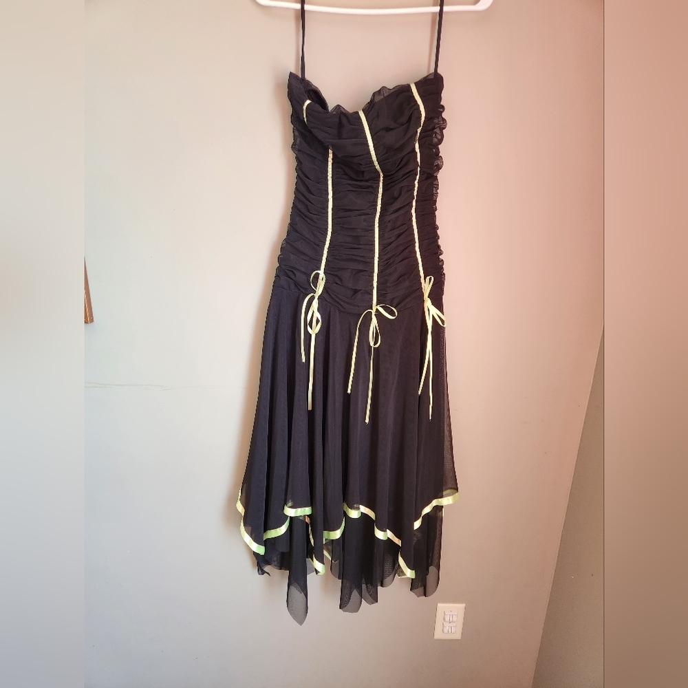 Strapless dress